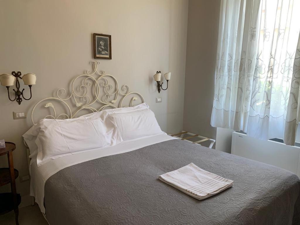 Relais Real Collegio Hotel Noli Kültér fotó
